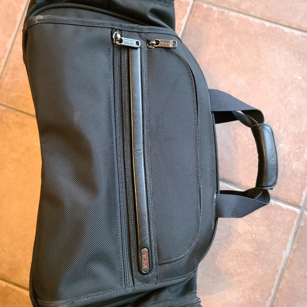 Tumi gym/ duffle bag